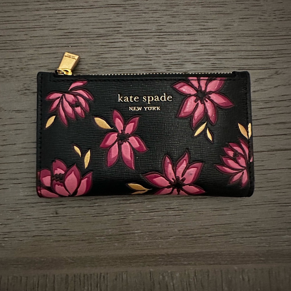 Kate Spade Embossed Flower Small Slim Bifold Wallet